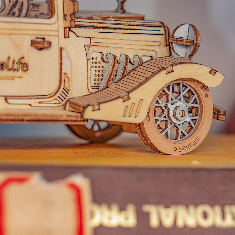 Rolife Modern 3D Wooden Puzzle - Vintage Car TG504