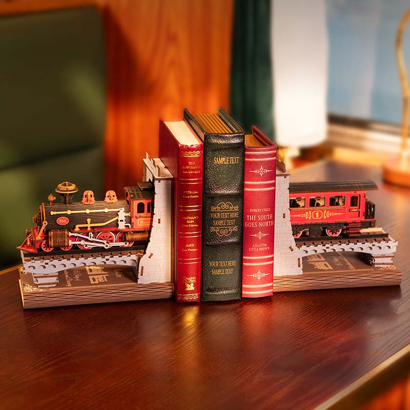 Rolife DIY Book Nook Kit - Century Train TGE01
