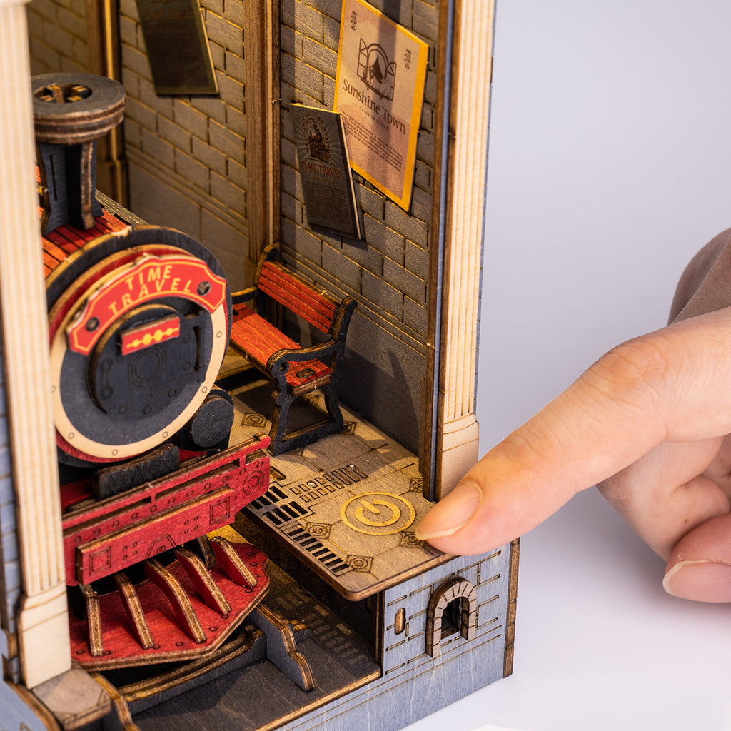 Rolife DIY Book Nook Kit - Time Travel TGB04
