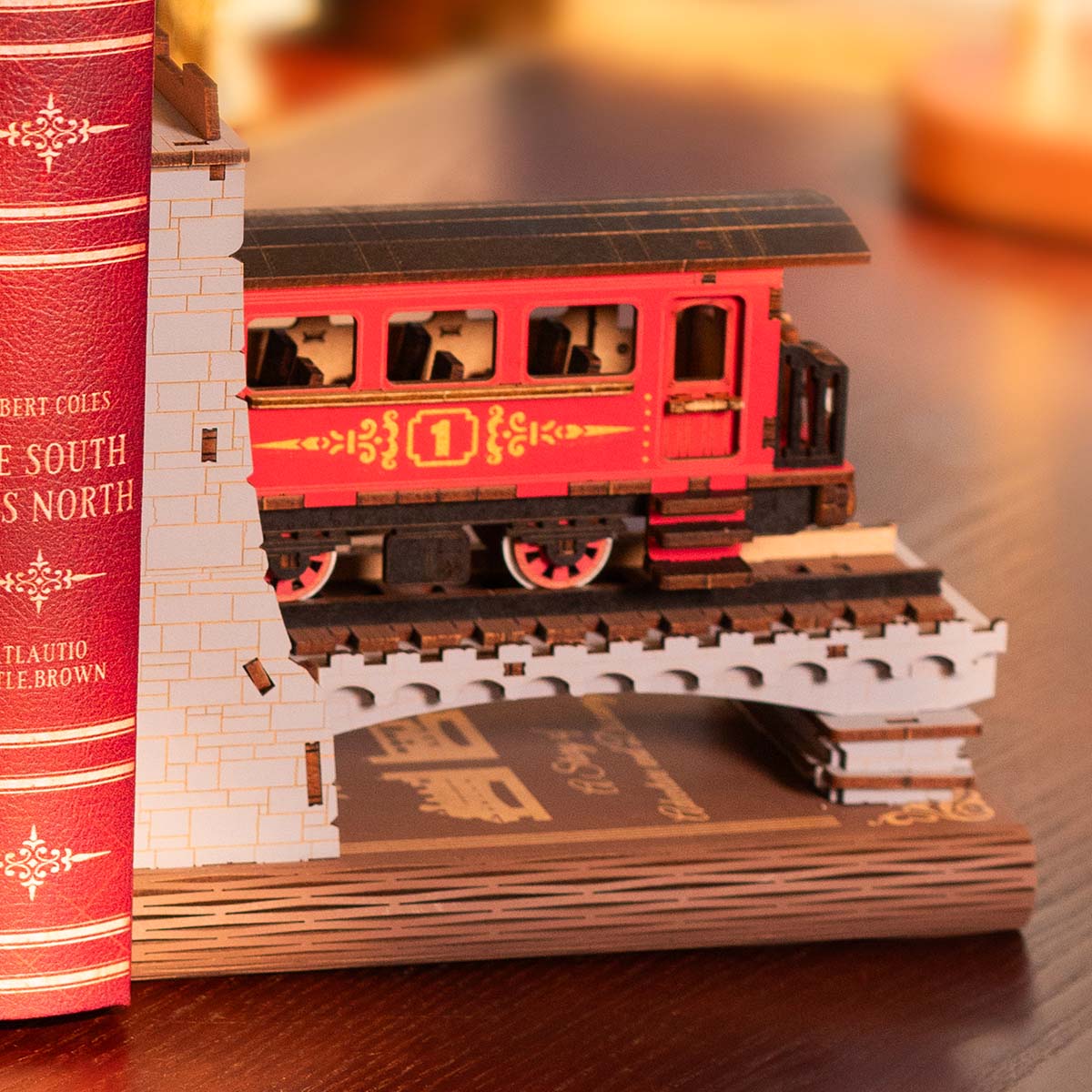 Rolife DIY Book Nook Kit - Century Train TGE01