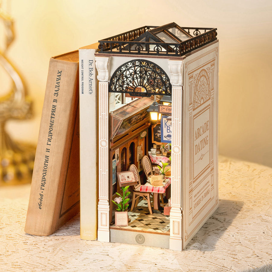 Rolife DIY Book Nook Kit - Arcade Dating TGB10