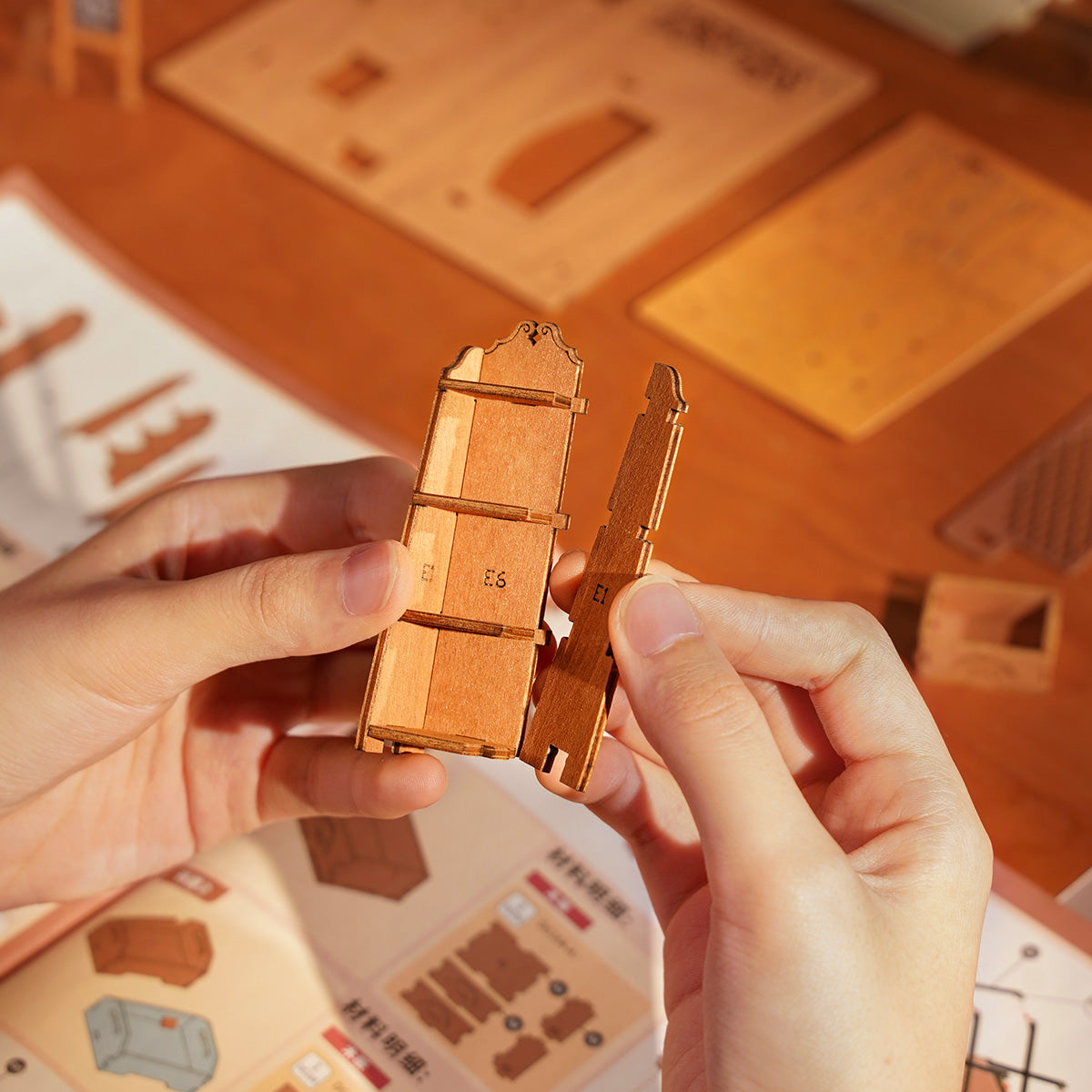 Rolife DIY Miniature House Kit - Corner Bookstore  DG164