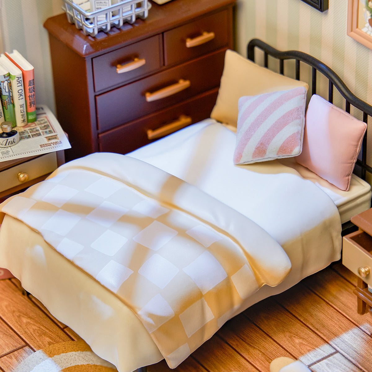 Rolife Sweet Dream Bedroom Super Creator Miniature House DW009