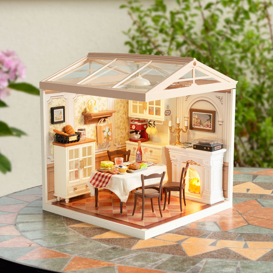 Rolife Warm Dining Room Super Creator Miniature House DW015B