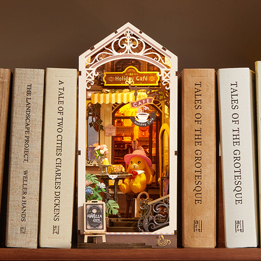 Rolife DIY Book Nook Kit - Holiday Cafe  TGB15