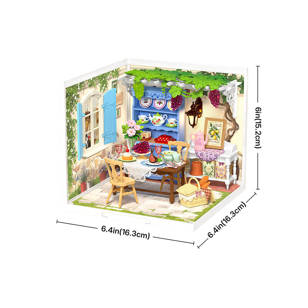 Rolife Midsummer Dream Yard Super Creator Miniature House DW025