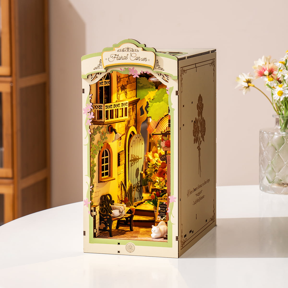 Rolife DIY Book Nook Kit - Floral Corner TGB09