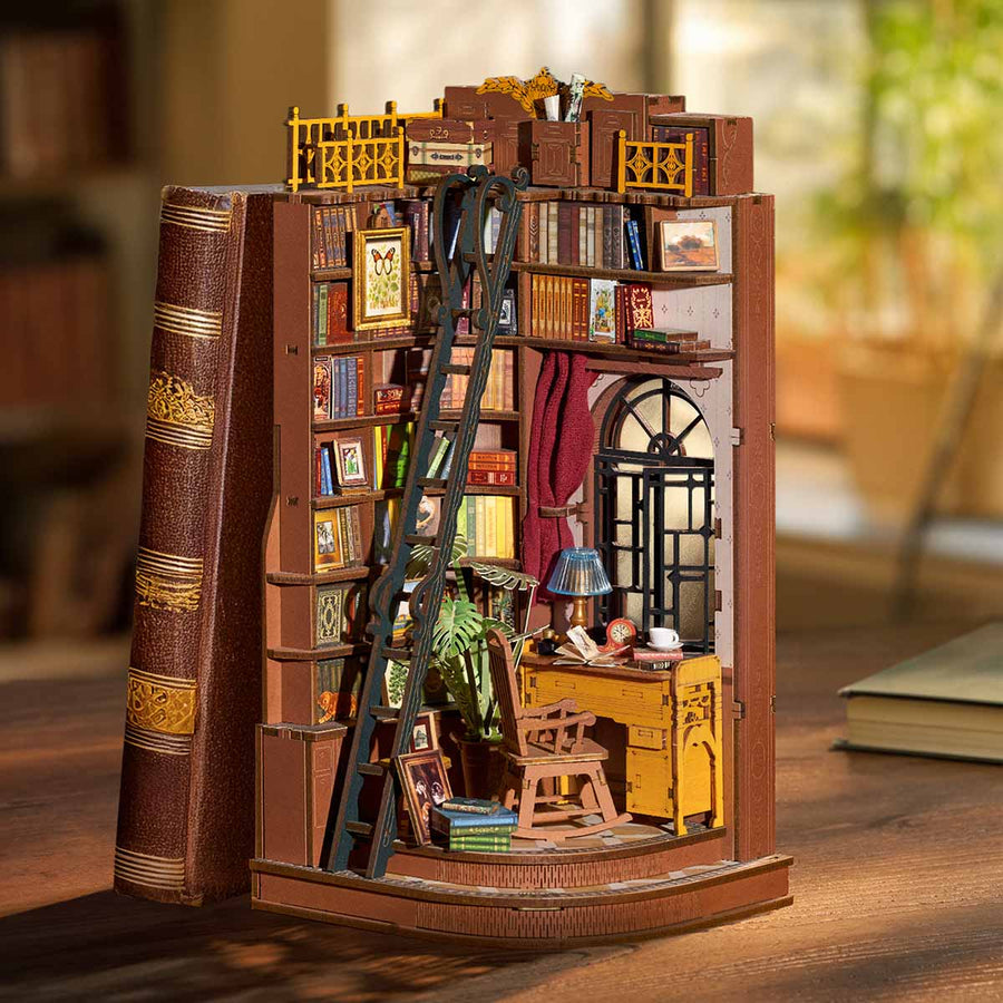 Rolife DIY Book Nook Kit - Silent Corner Study TGE02
