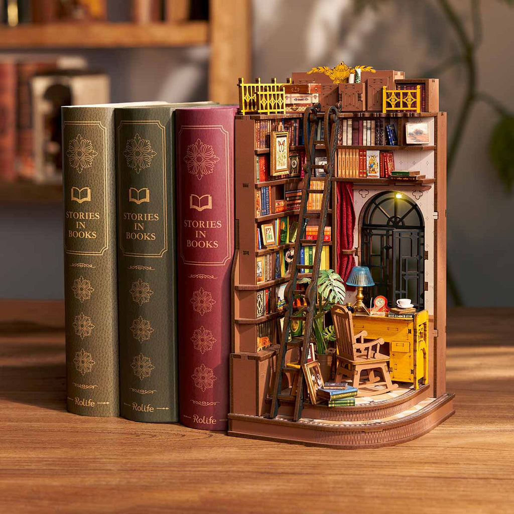 Rolife DIY Book Nook Kit - Silent Corner Study TGE02
