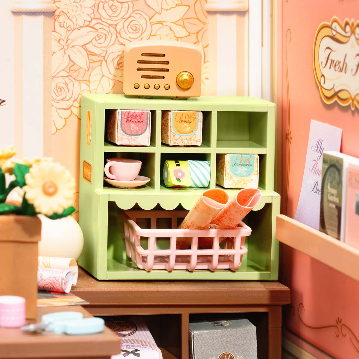 Rolife Fresh Flower Shop Super Creator Miniature House DW017B