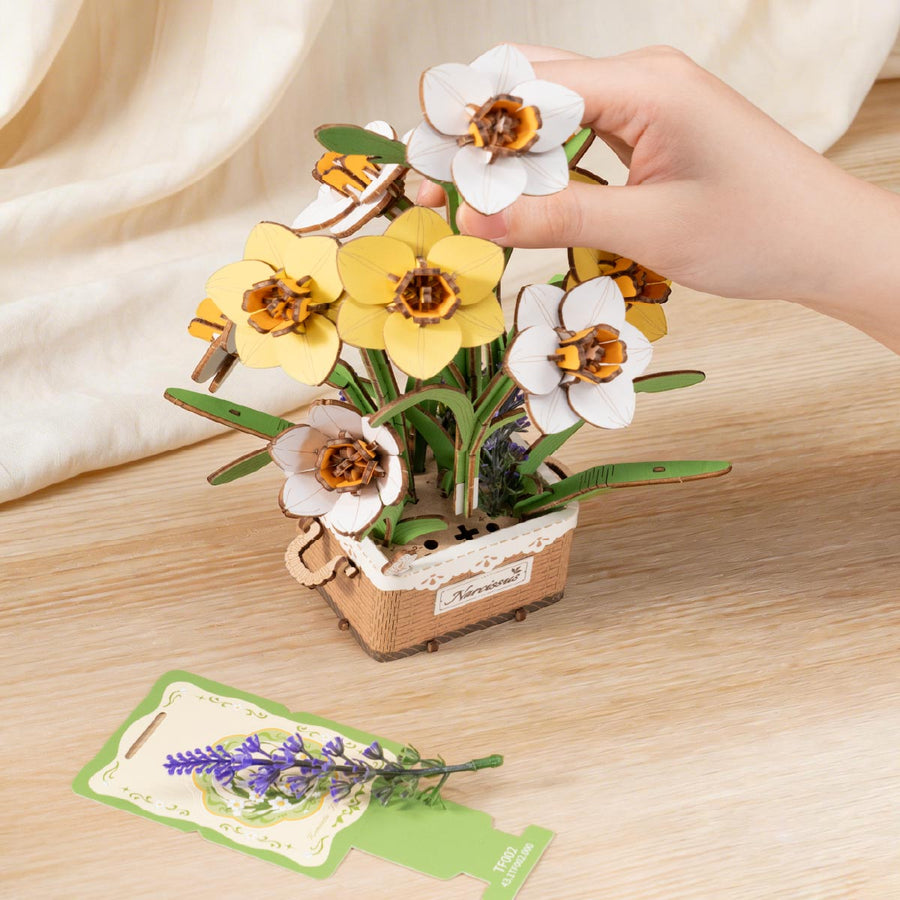 Rowood DIY Wooden Flower Bouquet Kit - Narcissus TF002